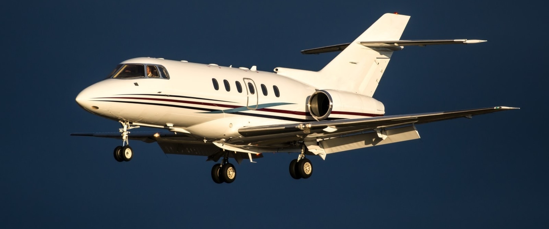 All You Need to Know About the Hawker 800XP Private Jet Charter